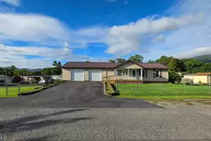 14200 Walter Dr SW, Cumberland, MD 21502 - Photo 2