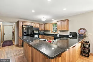 16300 Sprucewood Dr, Frostburg, MD 21532 - Photo 10