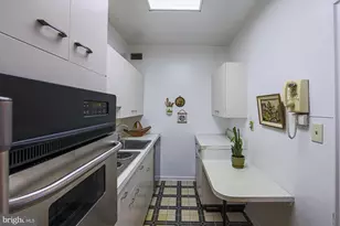 11 Slade, Pikesville, MD 21208 - Photo 18