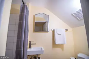 8608 Chestnut Oak Rd, Parkville, MD 21234 - Photo 12