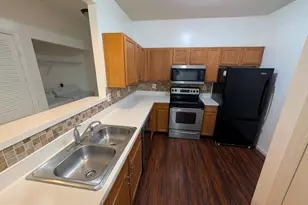 7115 Sandown Cir, Windsor Mill, MD 21244 - Photo 4