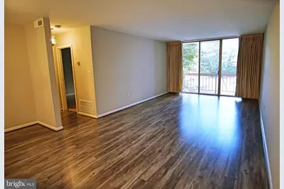 130 Slade Avenue #302, Pikesville, MD 21208 - Photo 2