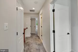 9104 Marlove Oaks Lane, Owings Mills, MD 21117 - Photo 32