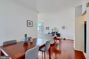 28 Allegheny, Towson, MD 21204 - Photo 10