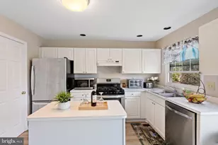 26 Esperanza Ct, Baltimore, MD 21208 - Photo 14