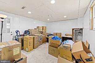 220 W Timonium Rd, Lutherville Timonium, MD 21093 - Photo 42