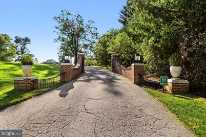 16 Merry Hill Court, Baltimore, MD 21208 - Photo 2