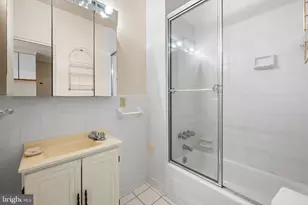 11 Slade Ave, Baltimore, MD 21208 - Photo 16