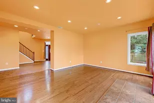 9600 Brookbend Rd, Baltimore, MD 21236 - Photo 8
