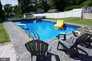 8610 Oak Rd, Sparrows Point, MD 21219 - Photo 56