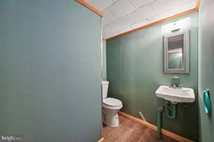 1814 Weyburn Rd, Baltimore, MD 21237 - Photo 50