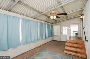 3617 Dahlia Ln, Middle River, MD 21220 - Photo 4