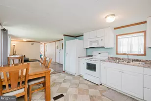 3617 Dahlia Ln, Middle River, MD 21220 - Photo 14