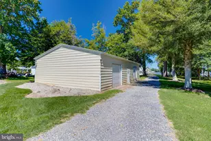 1937 Cape May, Essex, MD 21221 - Photo 4