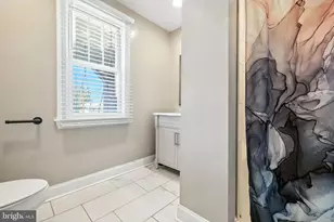 361 Savannah Rd, Baltimore, MD 21221 - Photo 8