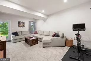 3044 Shaws Rd, Baltimore, MD 21219 - Photo 6