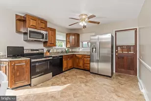 3622 Claires Ln, Baltimore, MD 21220 - Photo 16