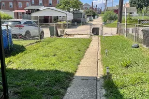 7423 Holabird Ave, Baltimore, MD 21222 - Photo 10