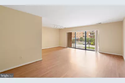 7202 Rockland Hills Drive #204, Baltimore, MD 21209 - Photo 2