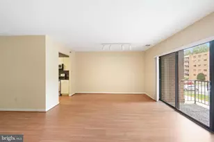 7202 Rockland Hills Dr, Baltimore, MD 21209 - Photo 8