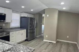 808 Leswood Ct, Dundalk, MD 21222 - Photo 4