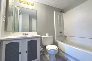 95 Stillwood Cir, Nottingham, MD 21236 - Photo 12