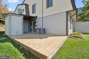 76 King Henry Cir, Baltimore, MD 21237 - Photo 28