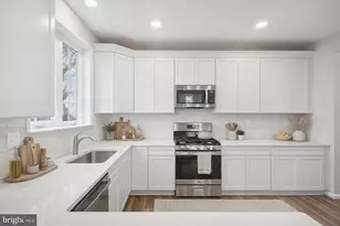 9030 Old Harford Rd, Parkville, MD 21234 - Photo 10