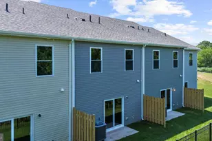 8114 Bartholomew Ct, Baltimore, MD 21206 - Photo 4