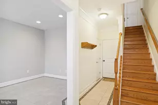 11 Gardenside Pl, Towson, MD 21286 - Photo 4