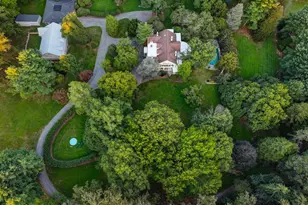 8555 Hill Spring Dr, Lutherville Timonium, MD 21093 - Photo 2