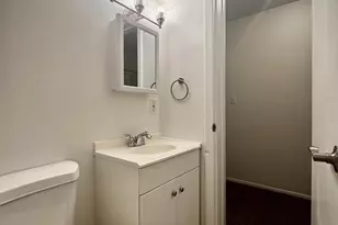 8 Winners Cir, Owings Mills, MD 21117 - Photo 12