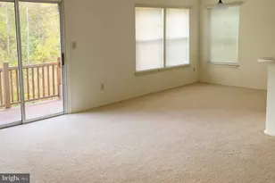 102 Jumpers Cir, Baltimore, MD 21236 - Photo 8