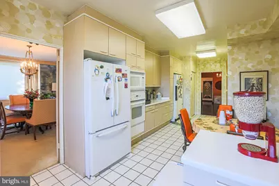 11 Slade Avenue #412, Baltimore, MD 21208 - Photo 8