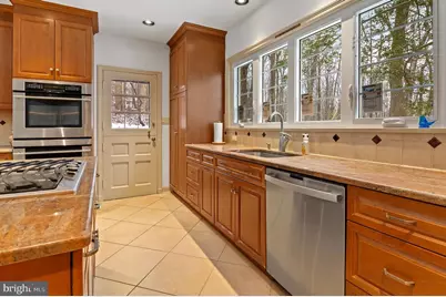 7 Caveswood Lane, Owings Mills, MD 21117 - Photo 14