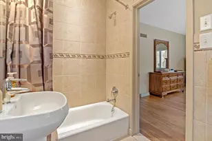 7 Caveswood Ln, Owings Mills, MD 21117 - Photo 28