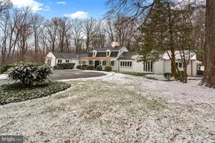 7 Caveswood Ln, Owings Mills, MD 21117 - Photo 2