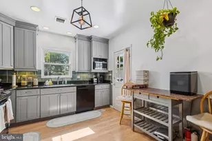 2125 Folkstone Rd, Lutherville Timonium, MD 21093 - Photo 12