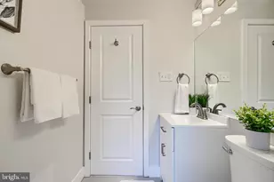 1005 Donington Cir, Baltimore, MD 21204 - Photo 48