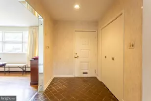 2509 Hal Cir, Baltimore, MD 21209 - Photo 10
