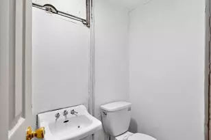 4401 Ridge Dr, Baltimore, MD 21229 - Photo 22