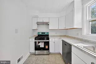 4401 Ridge Dr, Baltimore, MD 21229 - Photo 16