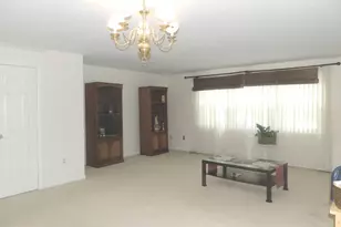 17 Theo Ln, Towson, MD 21204 - Photo 4