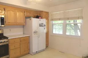 17 Theo Ln, Towson, MD 21204 - Photo 10