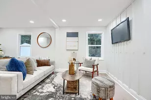 2 Sidewell Ct, Baltimore, MD 21221 - Photo 1