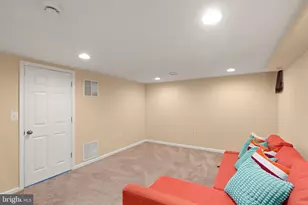 2738 Moorgate Rd, Baltimore, MD 21222 - Photo 14