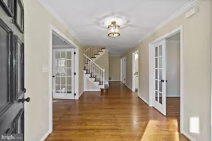 8 Wythe Ct, Glen Arm, MD 21057 - Photo 2
