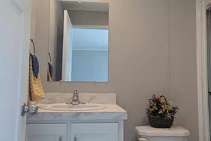 462 Mirabile Ln, Baltimore, MD 21224 - Photo 12