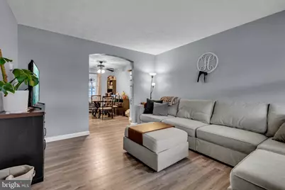 1954 Stanhope Rd, Baltimore, MD 21222 - Photo 8