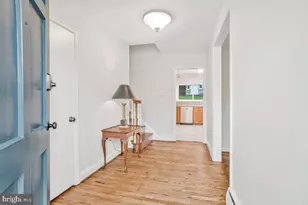 8205 Robin Hood Ct, Towson, MD 21204 - Photo 4